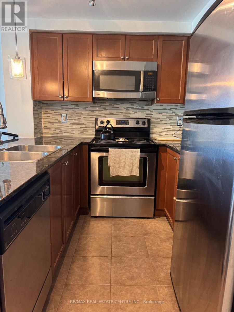 1009 - 9 George Street, Brampton, Ontario  L6Y 1P4 - Photo 5 - W12385748