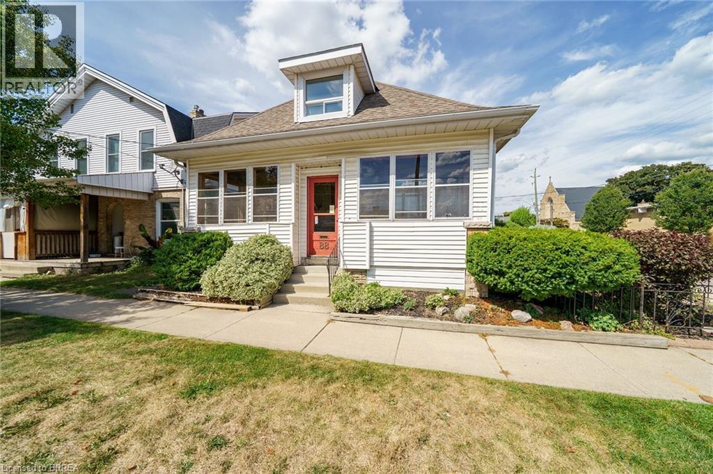 88 East Avenue, Brantford, Ontario  N3S 3L7 - Photo 3 - 40767580