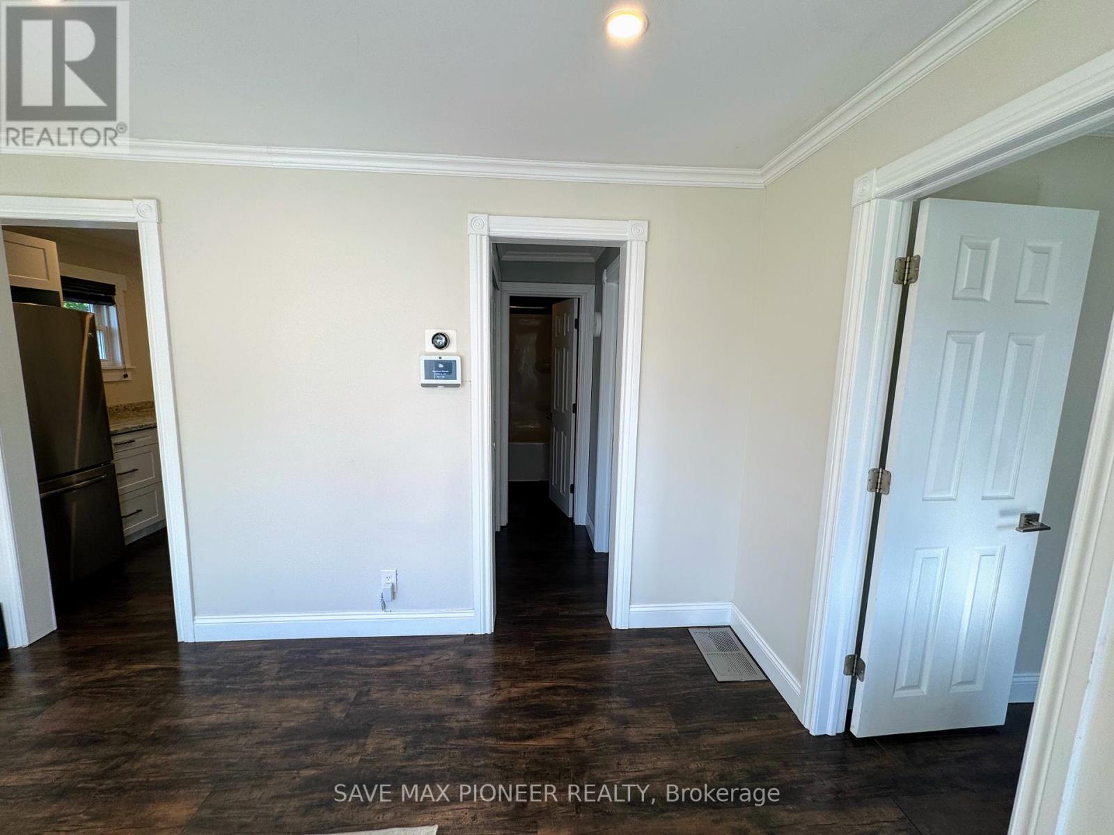 21 Mary Street, Fort Erie, Ontario  L2A 4A2 - Photo 9 - X12387035