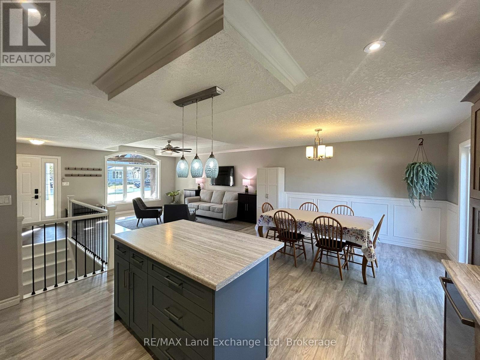 6 Janet Street S, South Bruce, Ontario  N0G 2S0 - Photo 8 - X12389754
