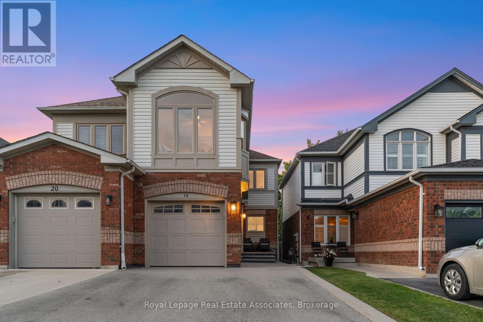 Property at 18 EMSLIE STREET image 2
