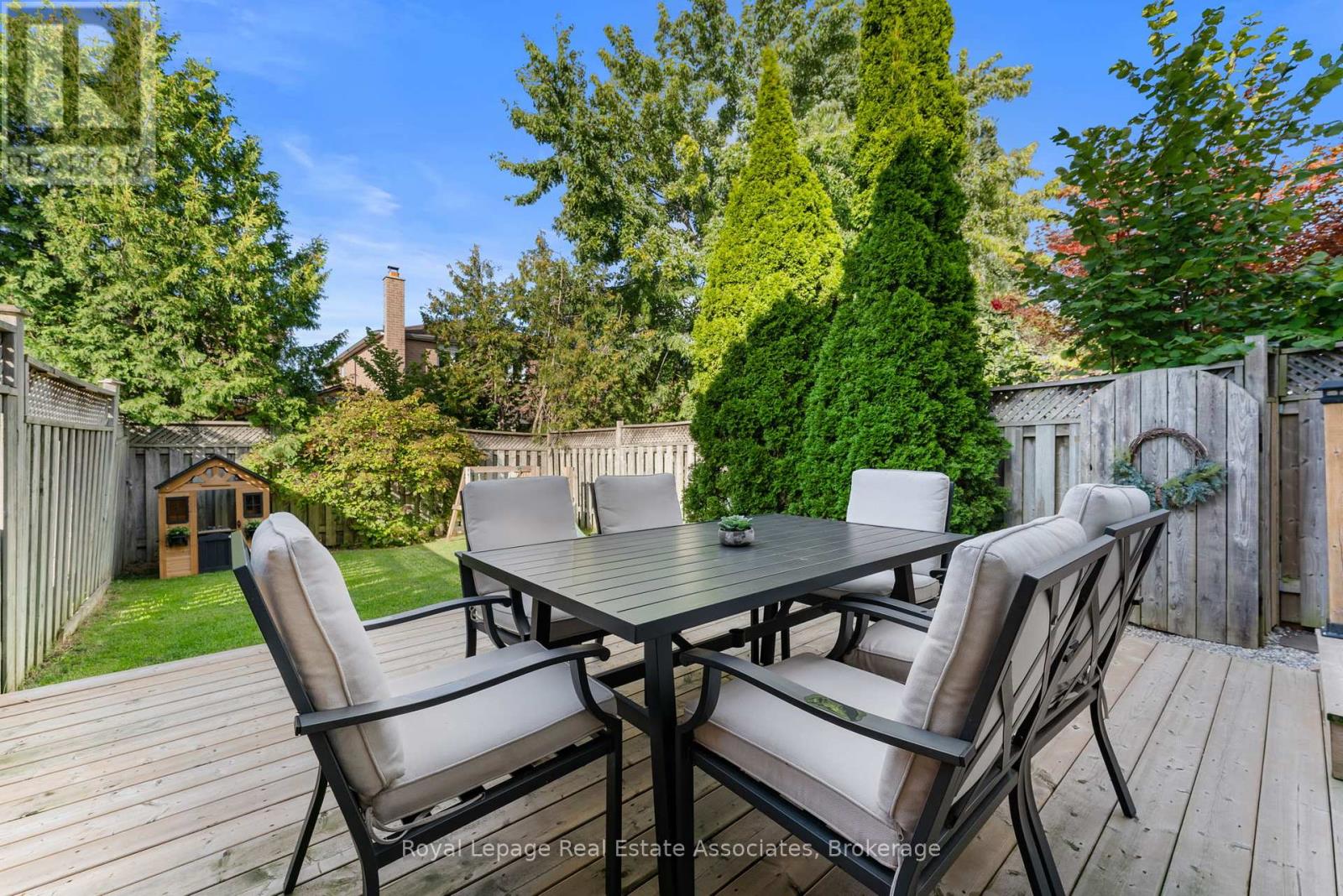 18 Emslie Street, Halton Hills, Ontario  L7G 5V8 - Photo 40 - W12389668