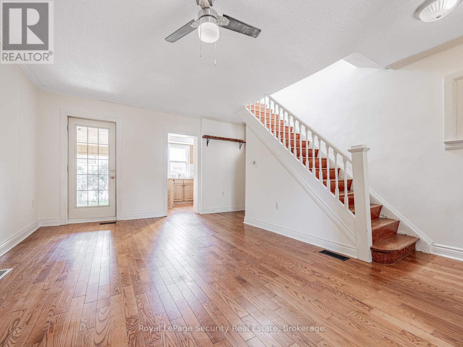 147 Hope Street, Toronto (Corso Italia-Davenport), Ontario  M6E 1K4 - Photo 13 - W12389673