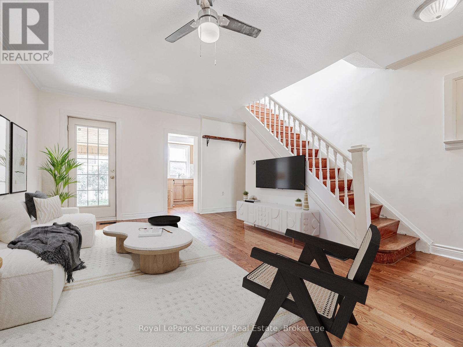 147 Hope Street, Toronto (Corso Italia-Davenport), Ontario  M6E 1K4 - Photo 14 - W12389673