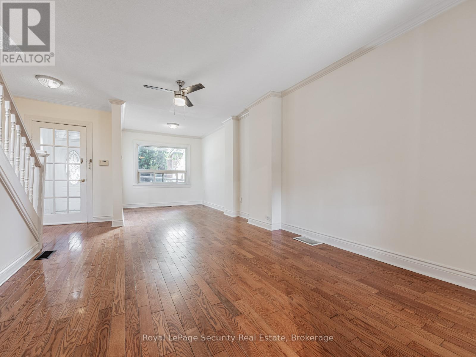 147 Hope Street, Toronto (Corso Italia-Davenport), Ontario  M6E 1K4 - Photo 5 - W12389673