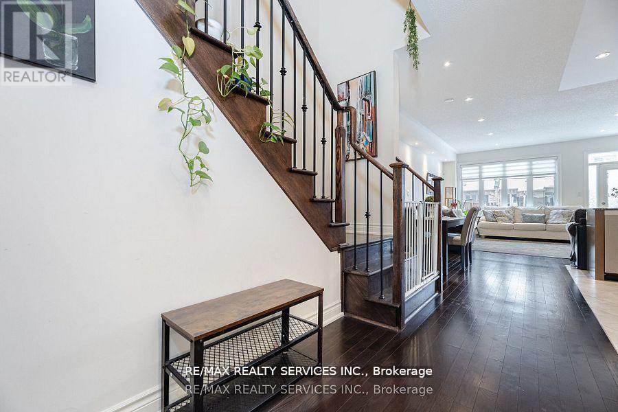 7 Lady Evelyn Crescent, Brampton (Bram West), Ontario  L6Y 6C7 - Photo 14 - W12389697