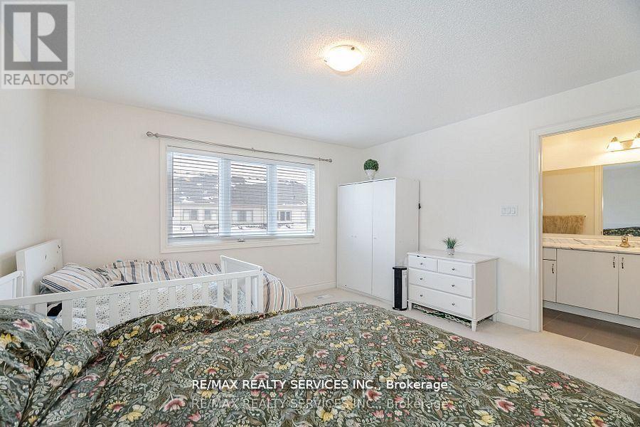 7 Lady Evelyn Crescent, Brampton (Bram West), Ontario  L6Y 6C7 - Photo 18 - W12389697