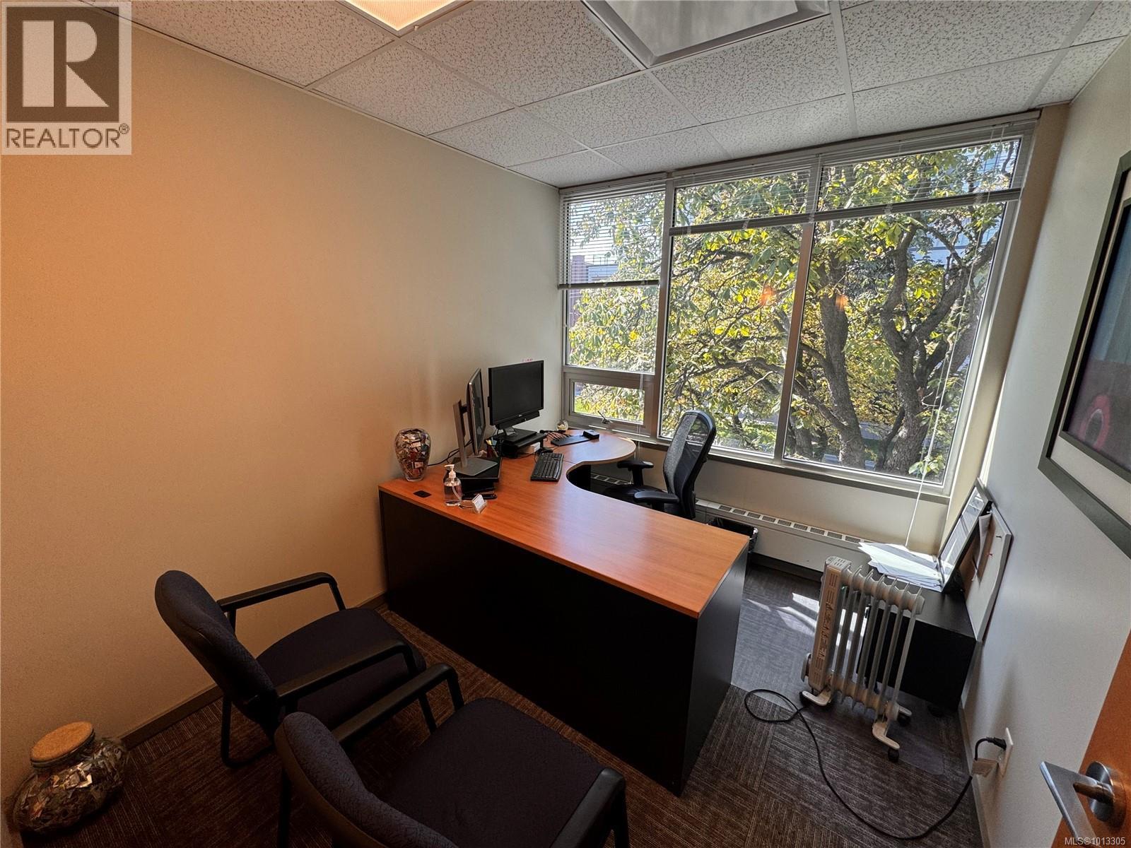 214 1175 Cook St, Victoria, British Columbia  V8V 4A1 - Photo 7 - 1013305