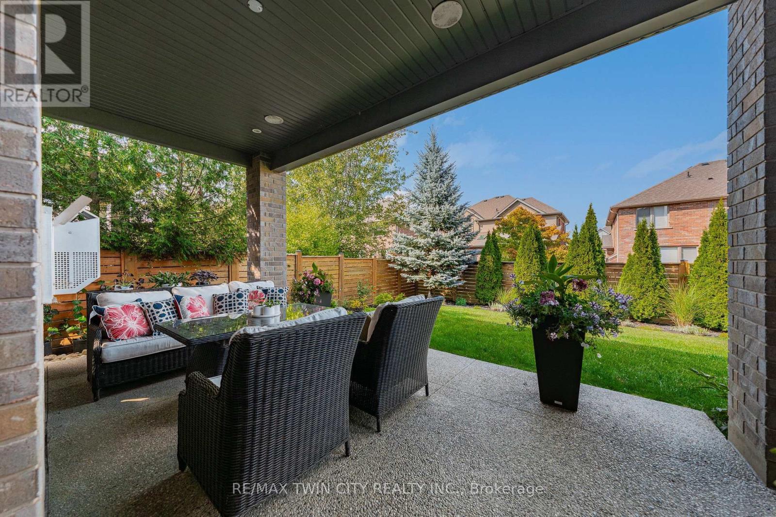 308 Deerfoot Trail, Waterloo, Ontario  N2K 0B3 - Photo 45 - X12389707