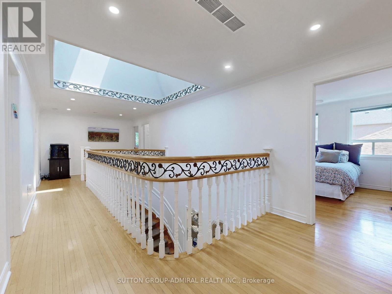 15 Gorman Park, Toronto (Clanton Park), Ontario  M3H 3K3 - Photo 19 - C12389727