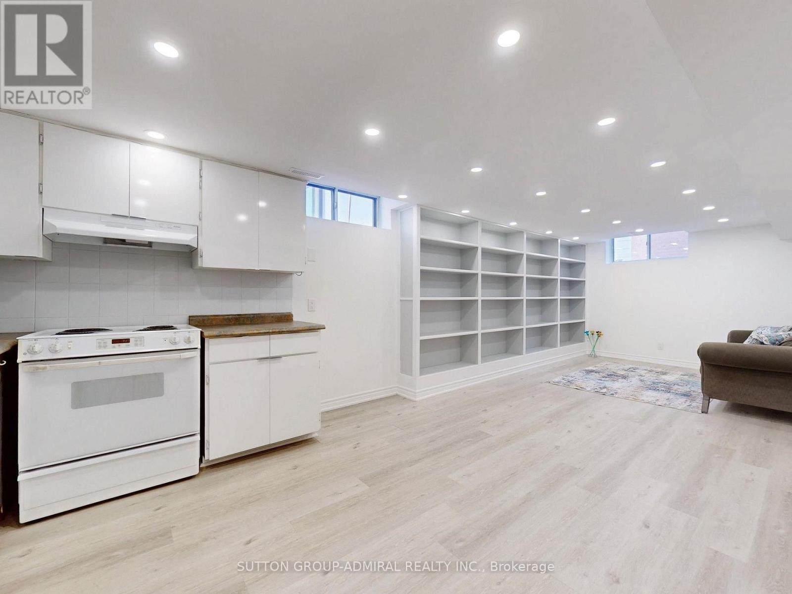 15 Gorman Park, Toronto (Clanton Park), Ontario  M3H 3K3 - Photo 36 - C12389727