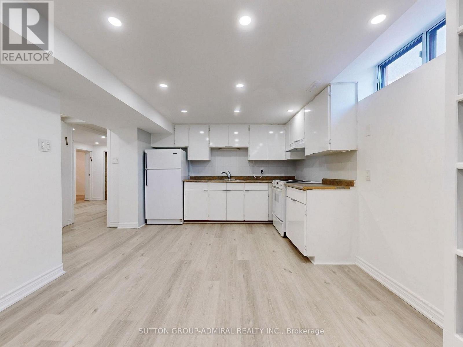 15 Gorman Park, Toronto (Clanton Park), Ontario  M3H 3K3 - Photo 37 - C12389727