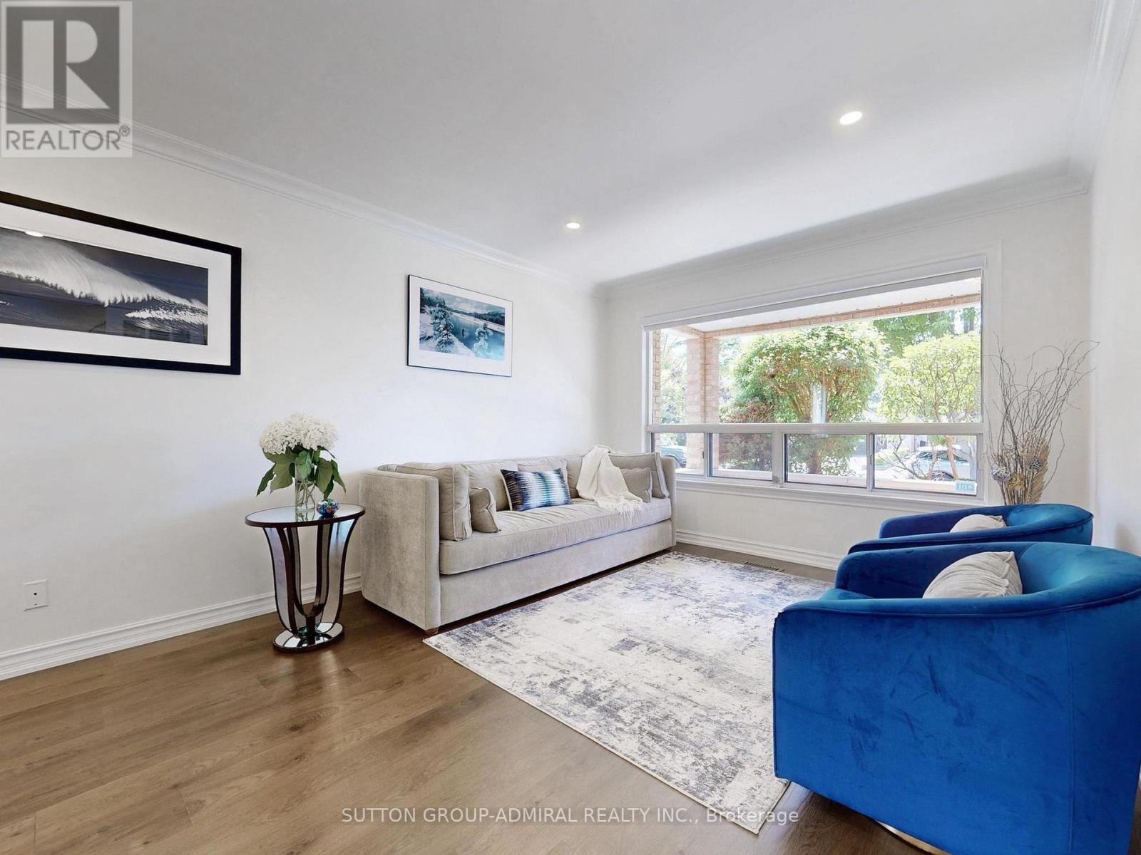 15 Gorman Park, Toronto (Clanton Park), Ontario  M3H 3K3 - Photo 6 - C12389727