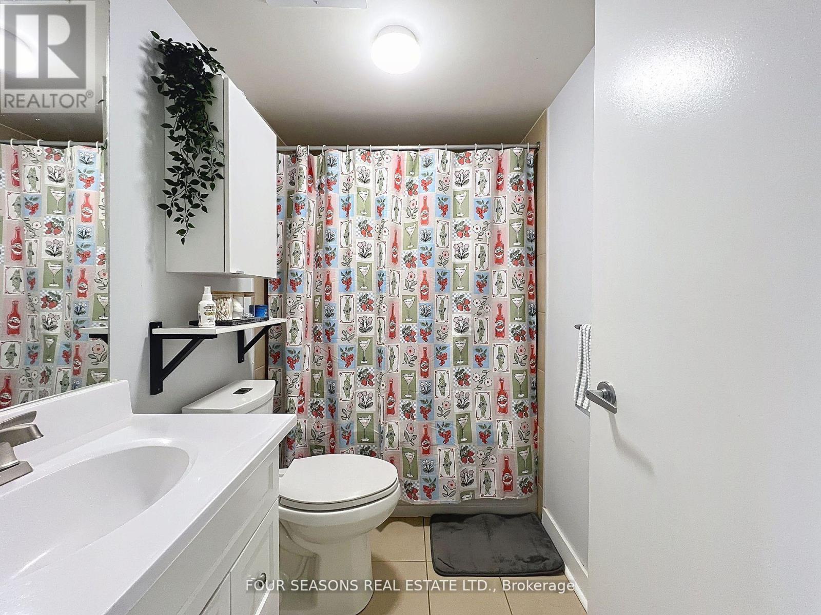 310 - 381 Front Street W, Toronto, Ontario  M5V 3R8 - Photo 19 - C12389728