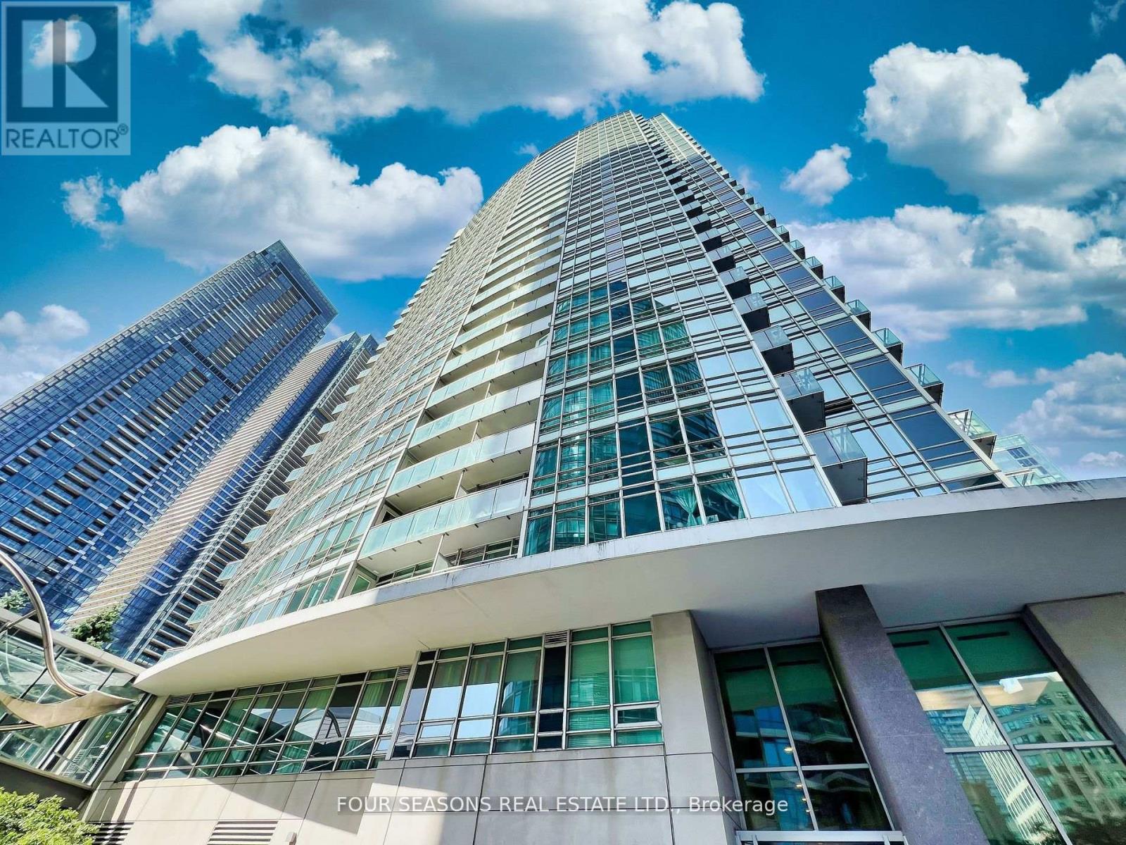 310 - 381 Front Street W, Toronto, Ontario  M5V 3R8 - Photo 20 - C12389728