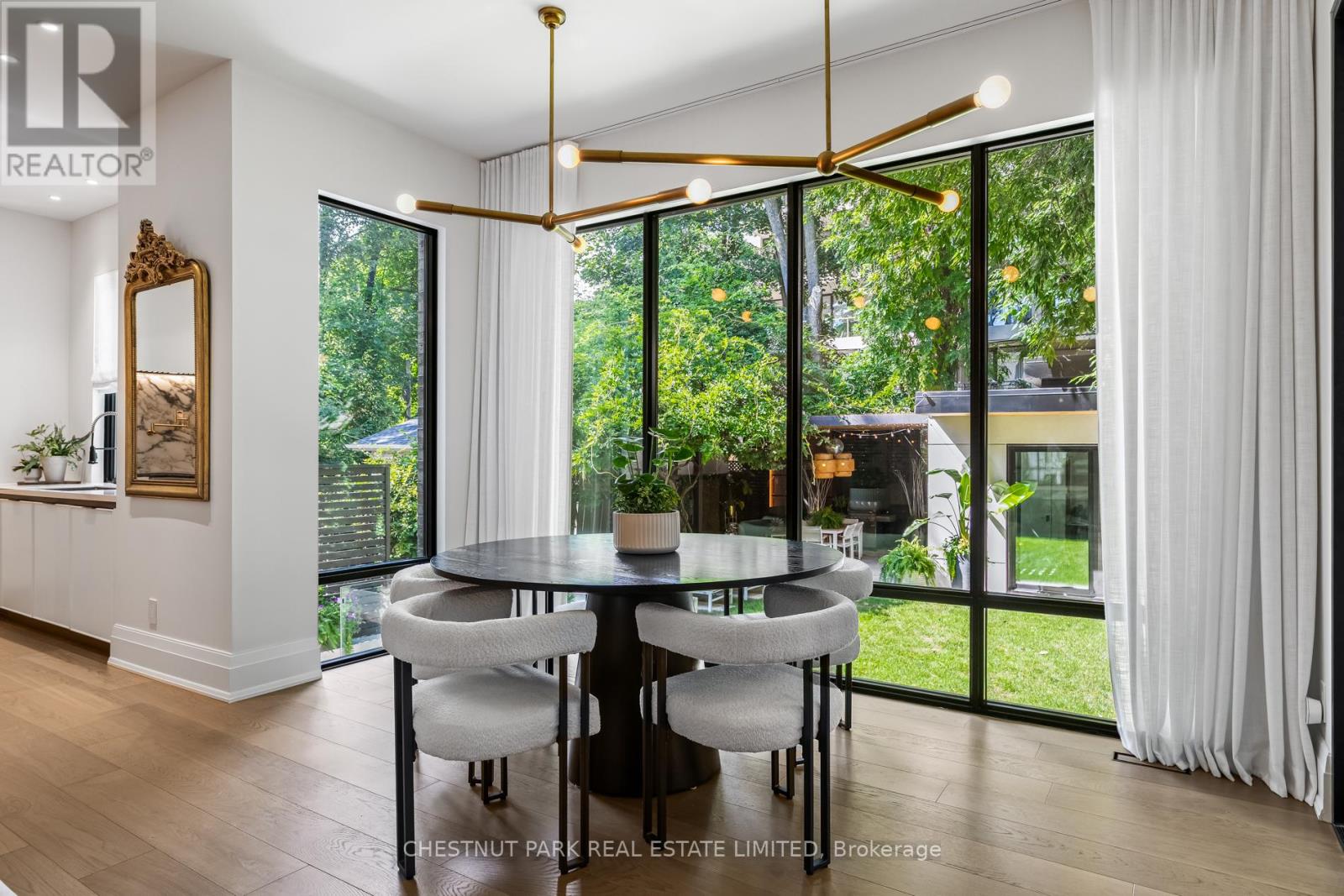 80 Lynwood Avenue, Toronto, Ontario  M4V 1K4 - Photo 15 - C12389813