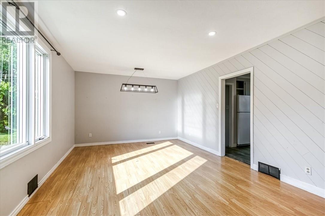 57 Pine Street, Onaping, Ontario  P0M 2R0 - Photo 16 - 2124566