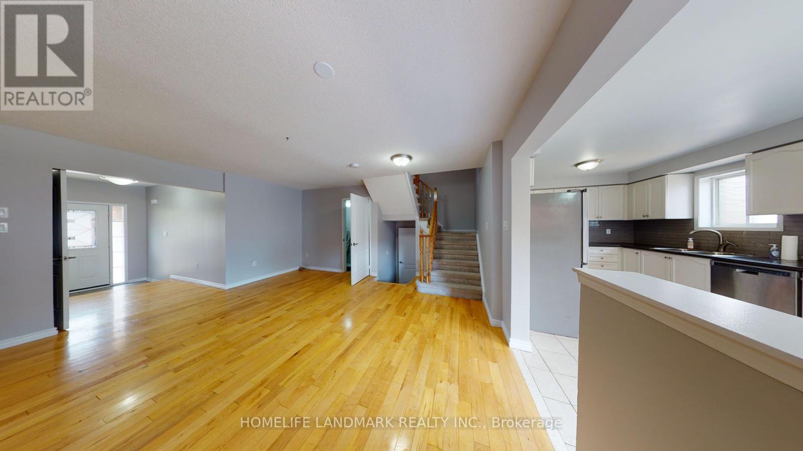 80 Presley Crescent, Whitby, Ontario  L1P 1T9 - Photo 10 - E12389751
