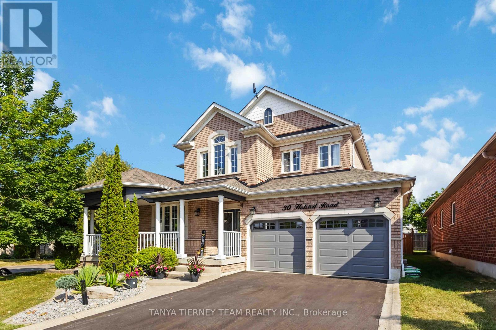 30 Holsted Road, Whitby (Brooklin), Ontario  L1M 2B9 - Photo 2 - E12389786
