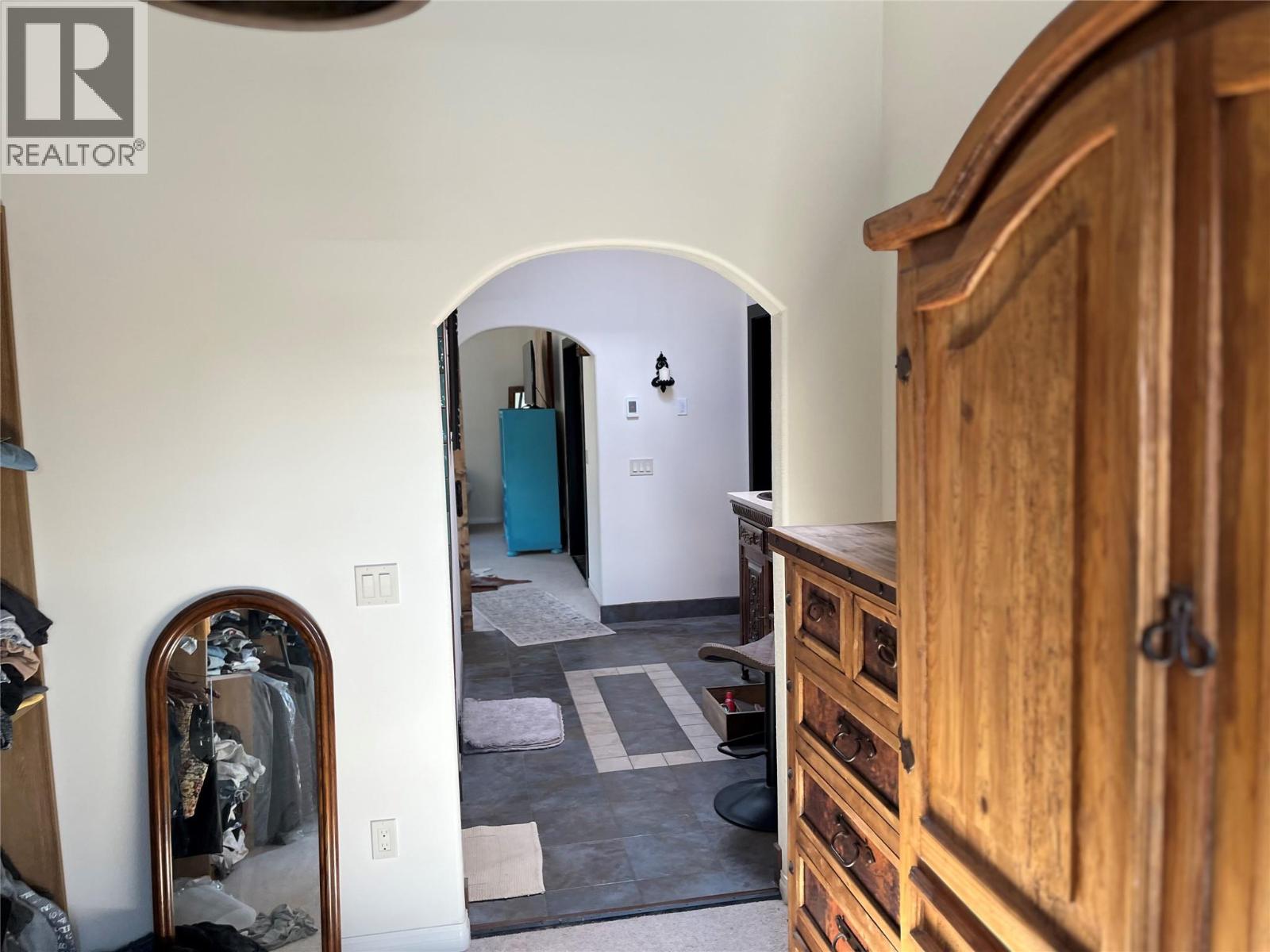 2363 ERIN VALLEY Crescent Kamloops Photo 16