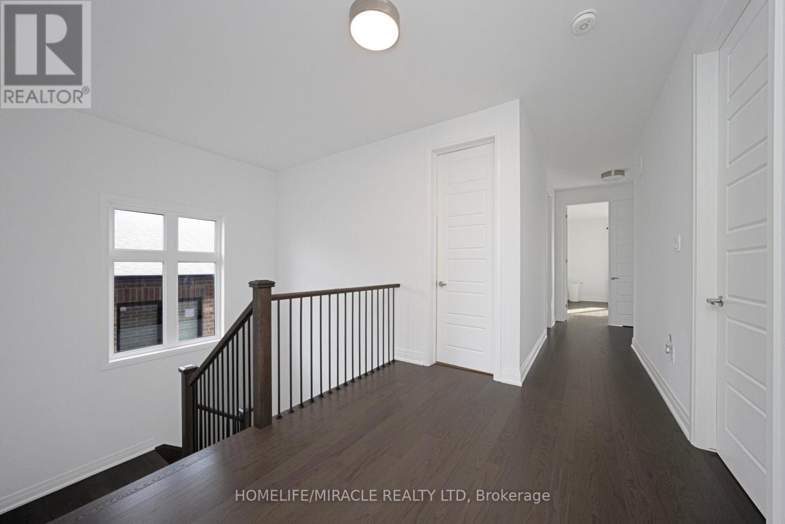 1348 Aymond Crescent, Oakville, Ontario  L6H 7G1 - Photo 24 - W12382509