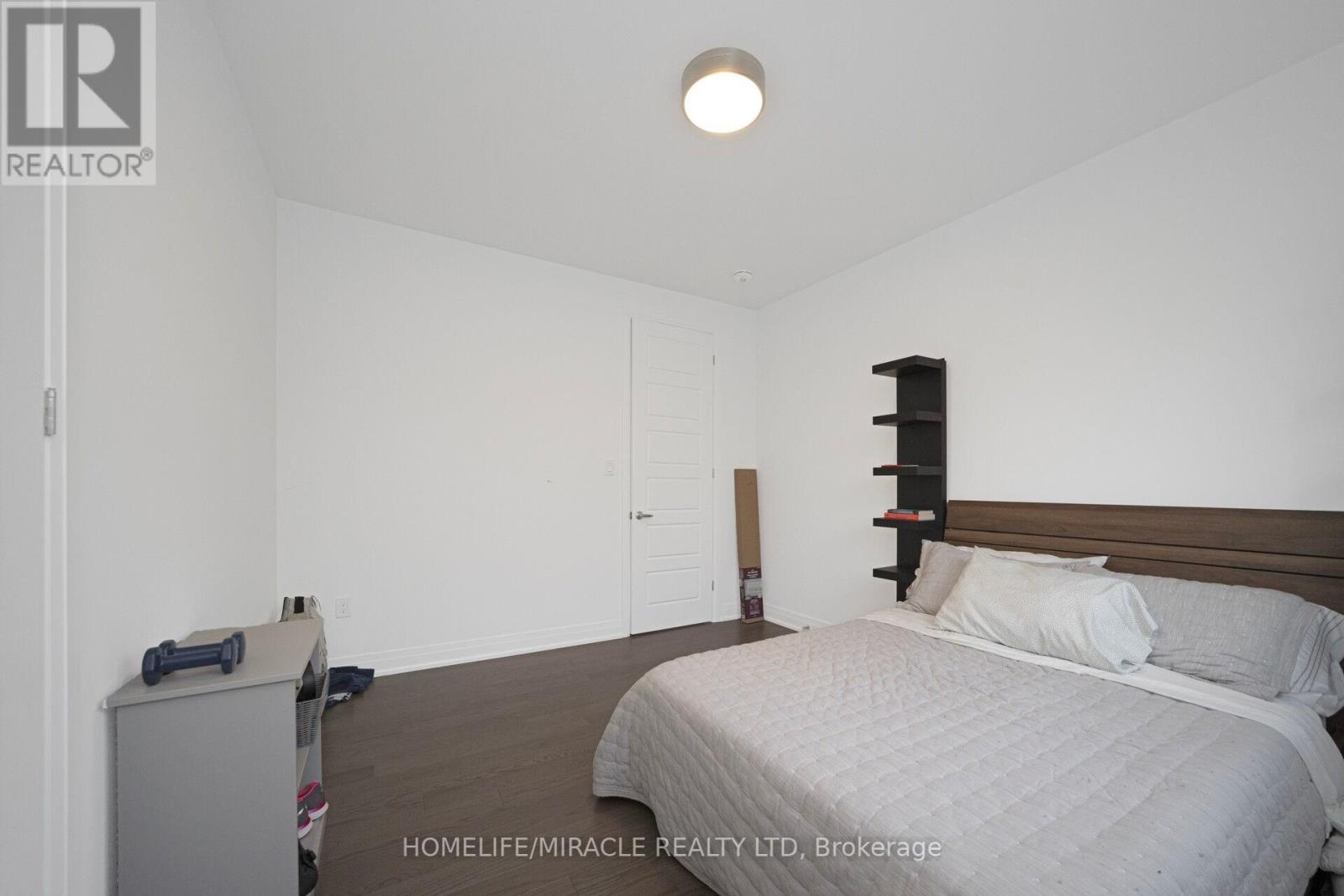 1348 Aymond Crescent, Oakville, Ontario  L6H 7G1 - Photo 32 - W12382509