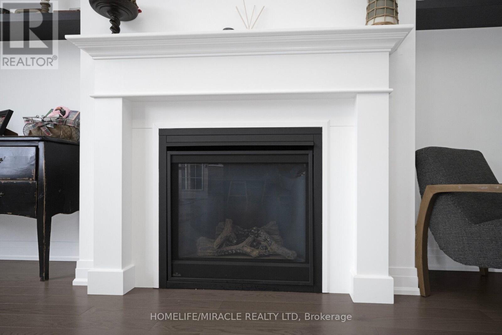 1348 Aymond Crescent, Oakville, Ontario  L6H 7G1 - Photo 16 - W12382509