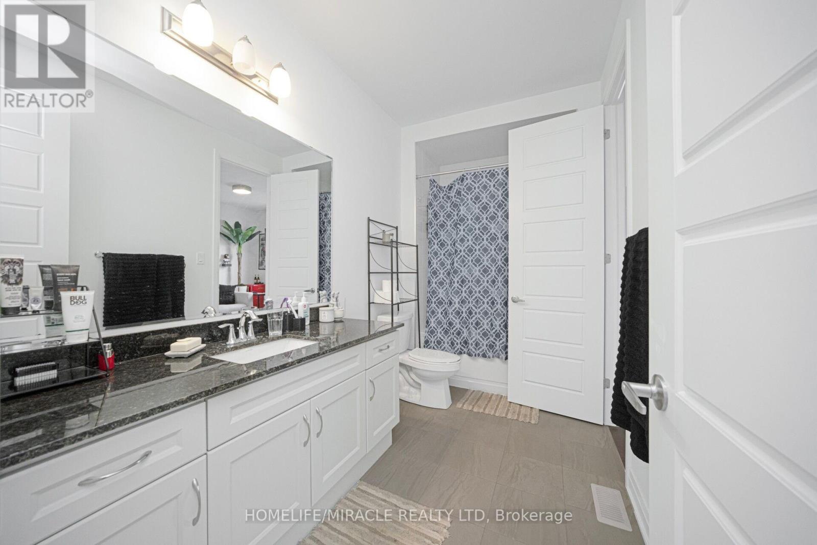 1348 Aymond Crescent, Oakville, Ontario  L6H 7G1 - Photo 28 - W12382509
