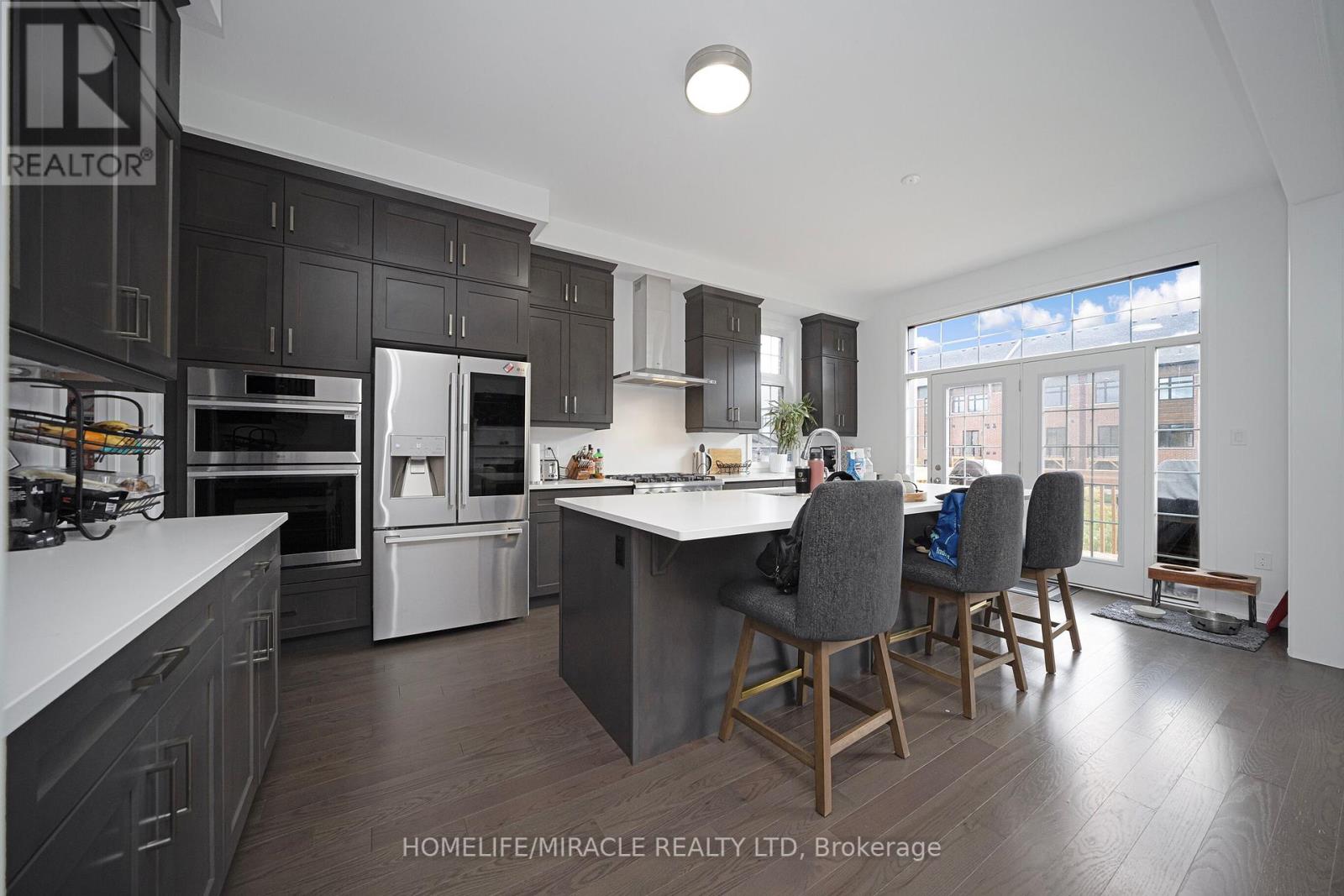 1348 Aymond Crescent, Oakville, Ontario  L6H 7G1 - Photo 20 - W12382509