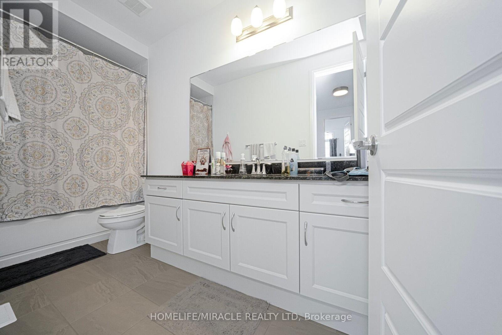 1348 Aymond Crescent, Oakville, Ontario  L6H 7G1 - Photo 30 - W12382509
