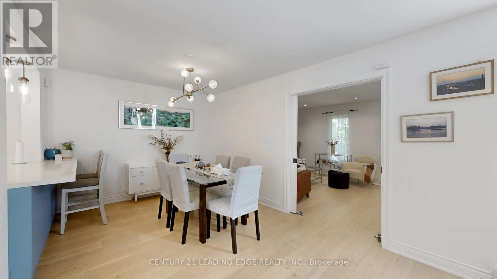 99 Quail Valley Crescent, Markham, Ontario  L3T 4P9 - Photo 10 - N12389760