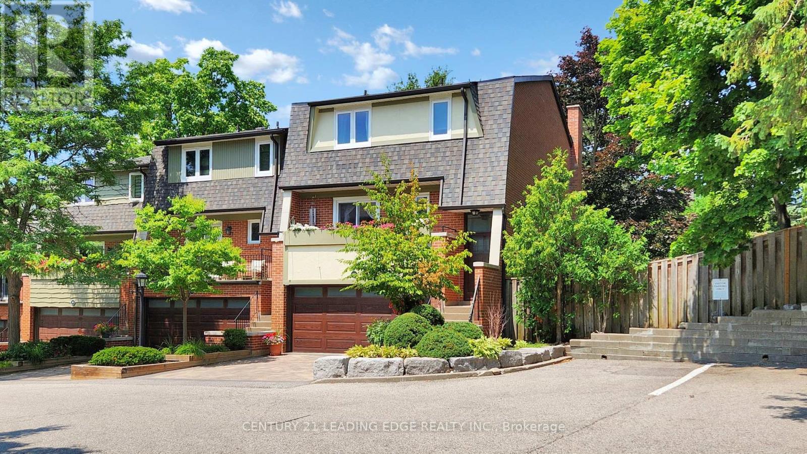 Property at 99 QUAIL VALLEY CRESCENT image 3