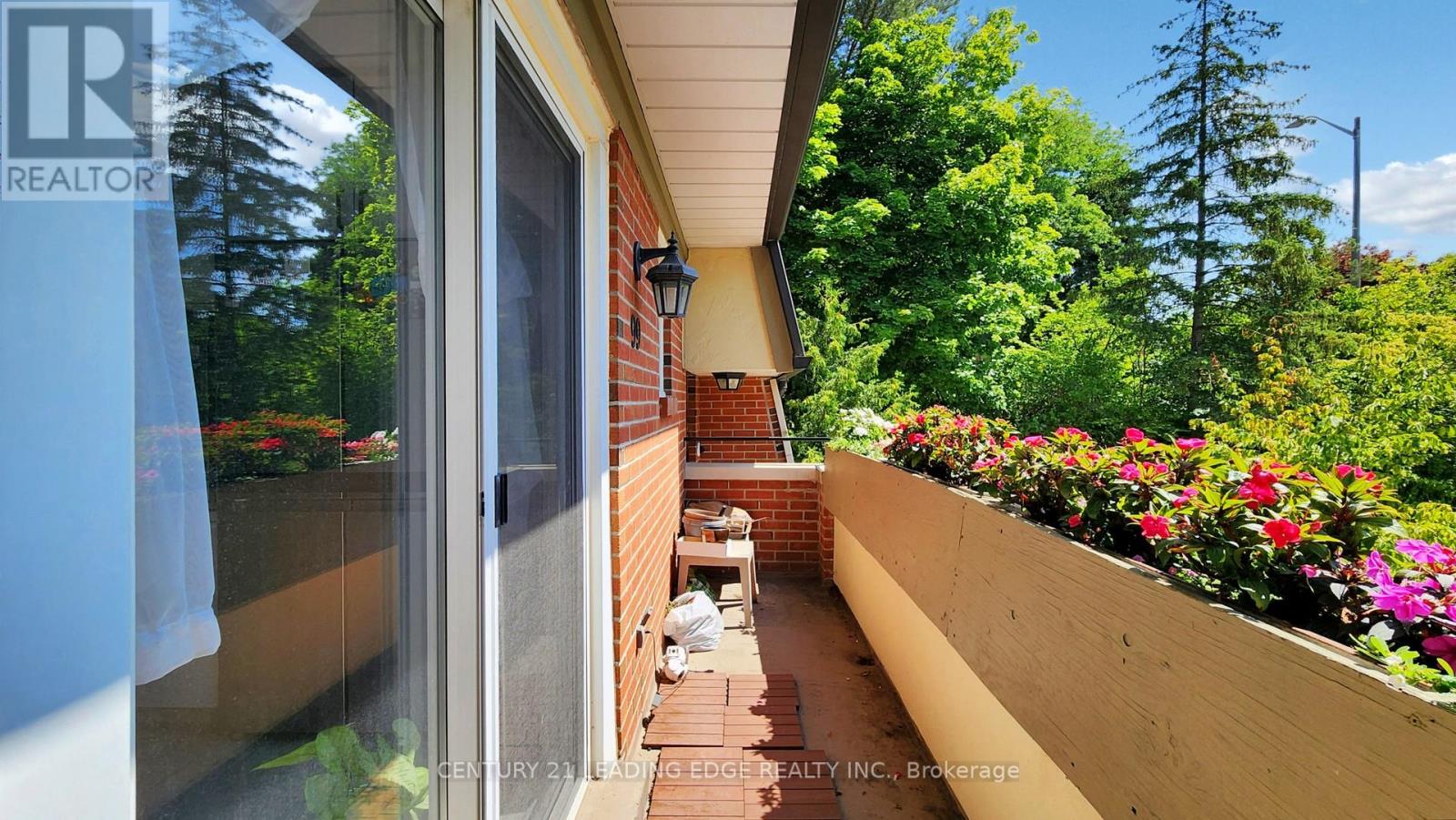 99 Quail Valley Crescent, Markham, Ontario  L3T 4P9 - Photo 31 - N12389760