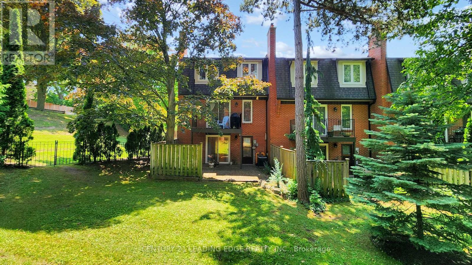 99 Quail Valley Crescent, Markham, Ontario  L3T 4P9 - Photo 35 - N12389760