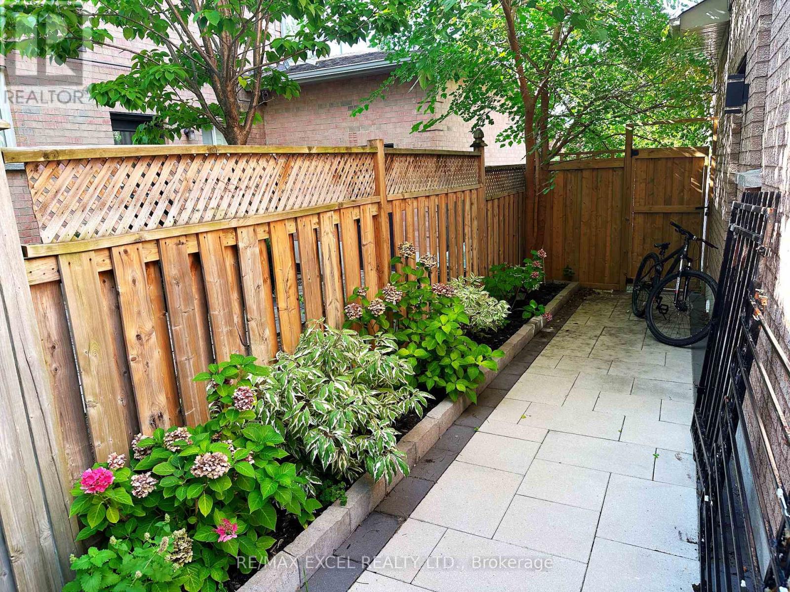 12 Moses Crescent, Markham (Cachet), Ontario  L6C 1S5 - Photo 44 - N12389785