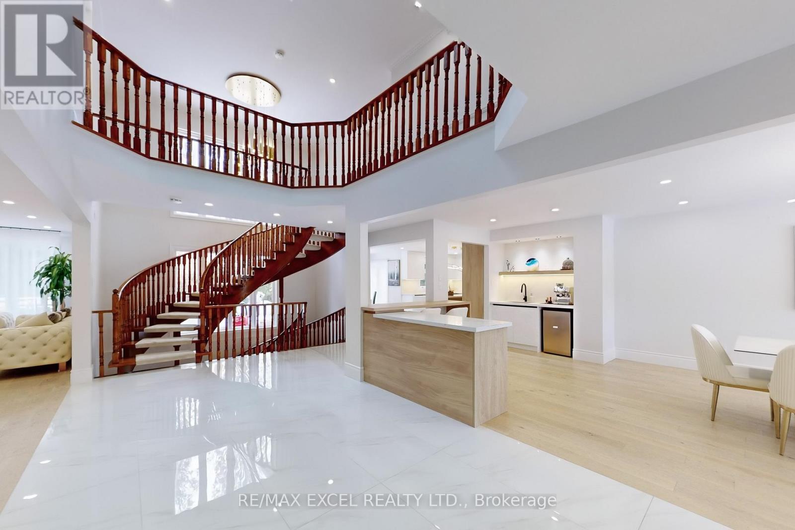 12 Moses Crescent, Markham (Cachet), Ontario  L6C 1S5 - Photo 6 - N12389785