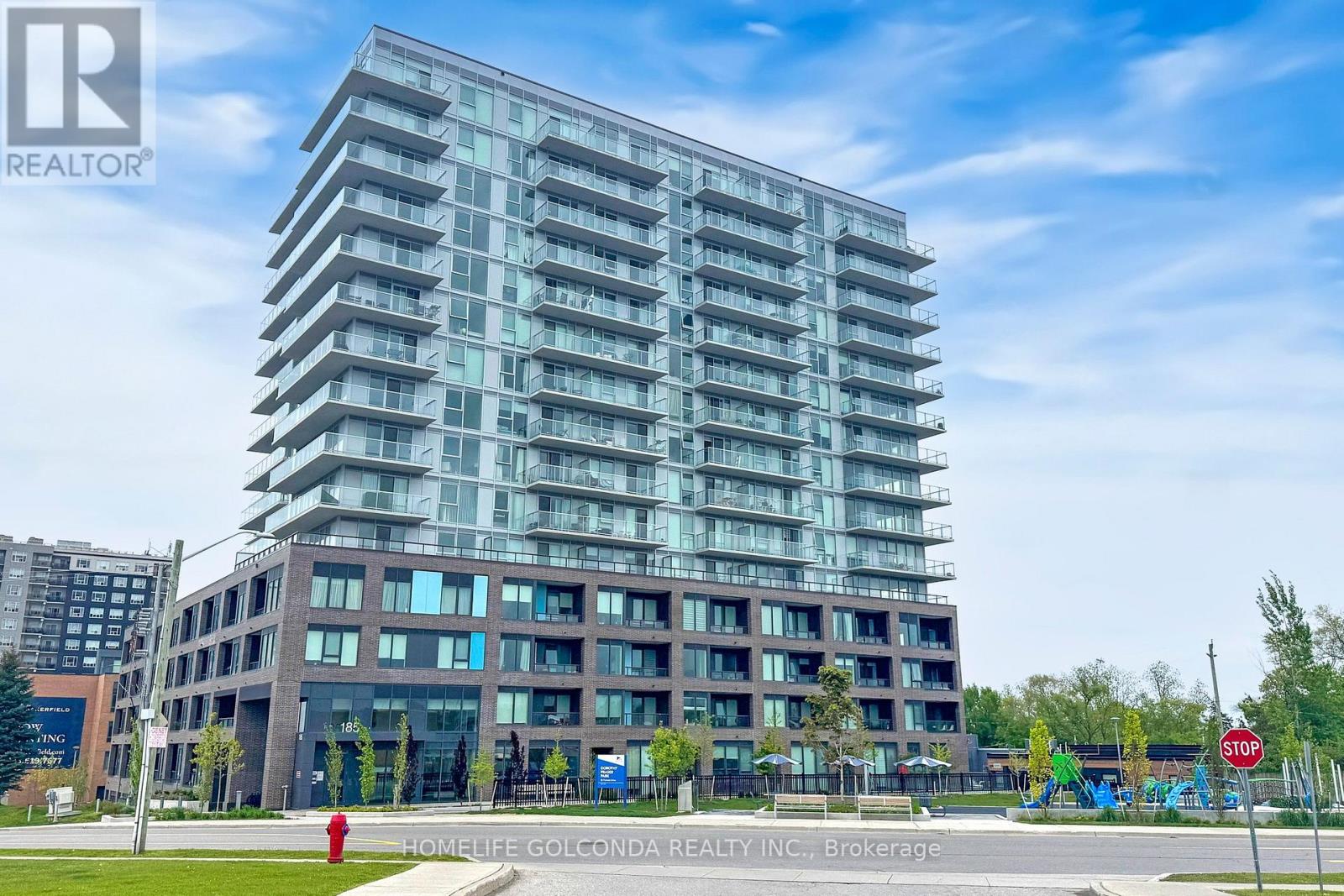 312 - 185 DEERFIELD ROAD, Newmarket, Ontario