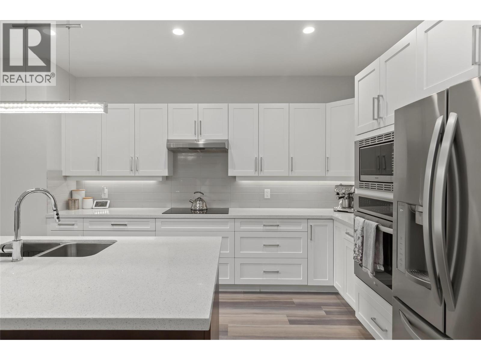 1064 Lawson Avenue, Kelowna, British Columbia  V1Y 6T4 - Photo 6 - 10362108