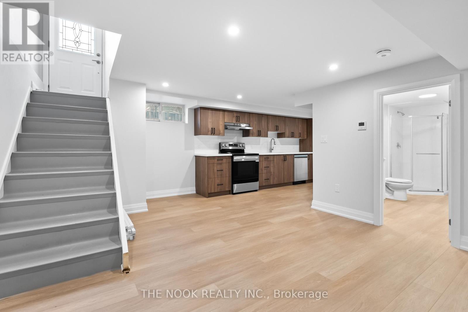 Bsmt - 525 Larry Avenue, Oshawa, Ontario  L1K 2B7 - Photo 4 - E12389912