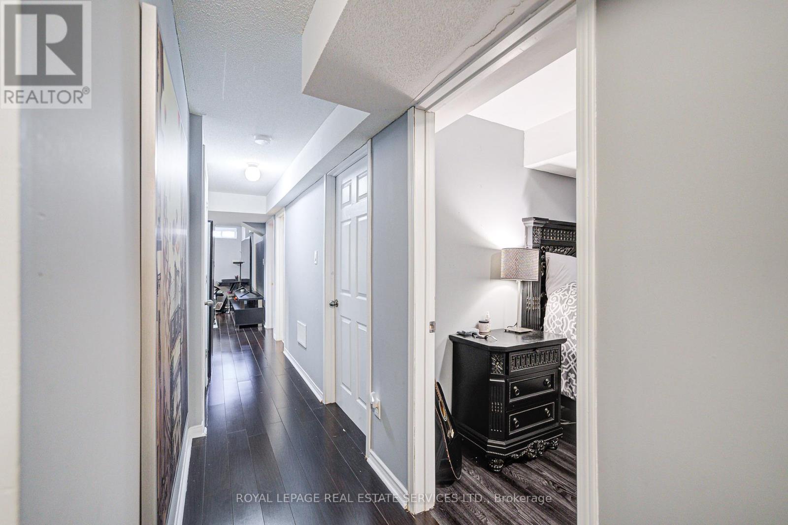 21 Duxford Street, Brampton (Credit Valley), Ontario  L6X 0S6 - Photo 27 - W12389766