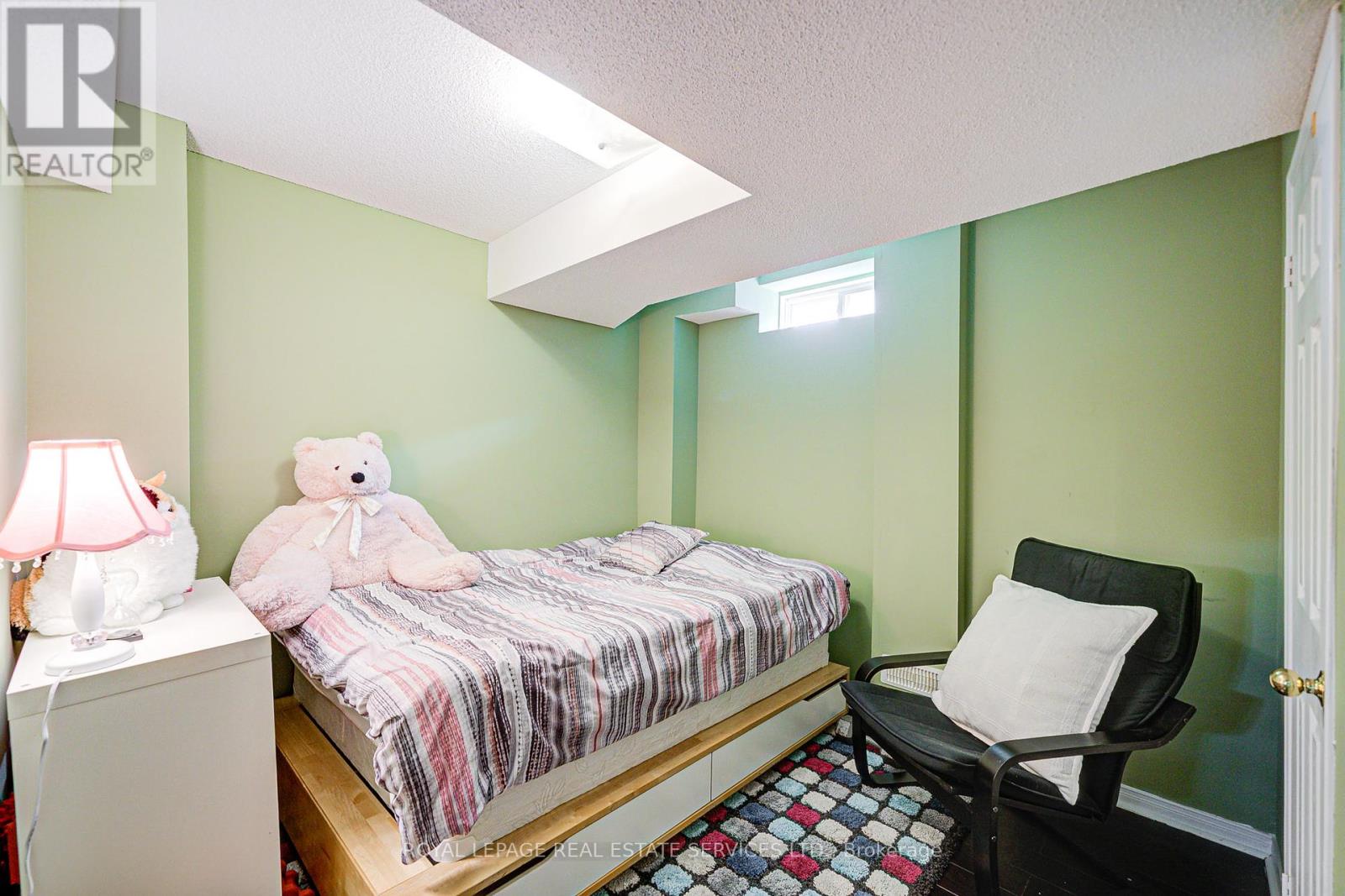 21 Duxford Street, Brampton (Credit Valley), Ontario  L6X 0S6 - Photo 32 - W12389766