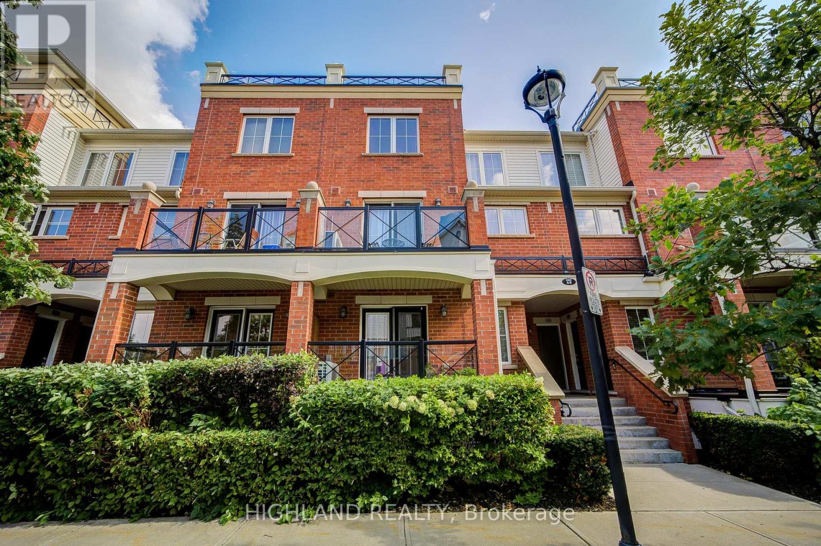 7 - 2460 Post Road, Oakville, Ontario  L6H 0J2 - Photo 3 - W12389782