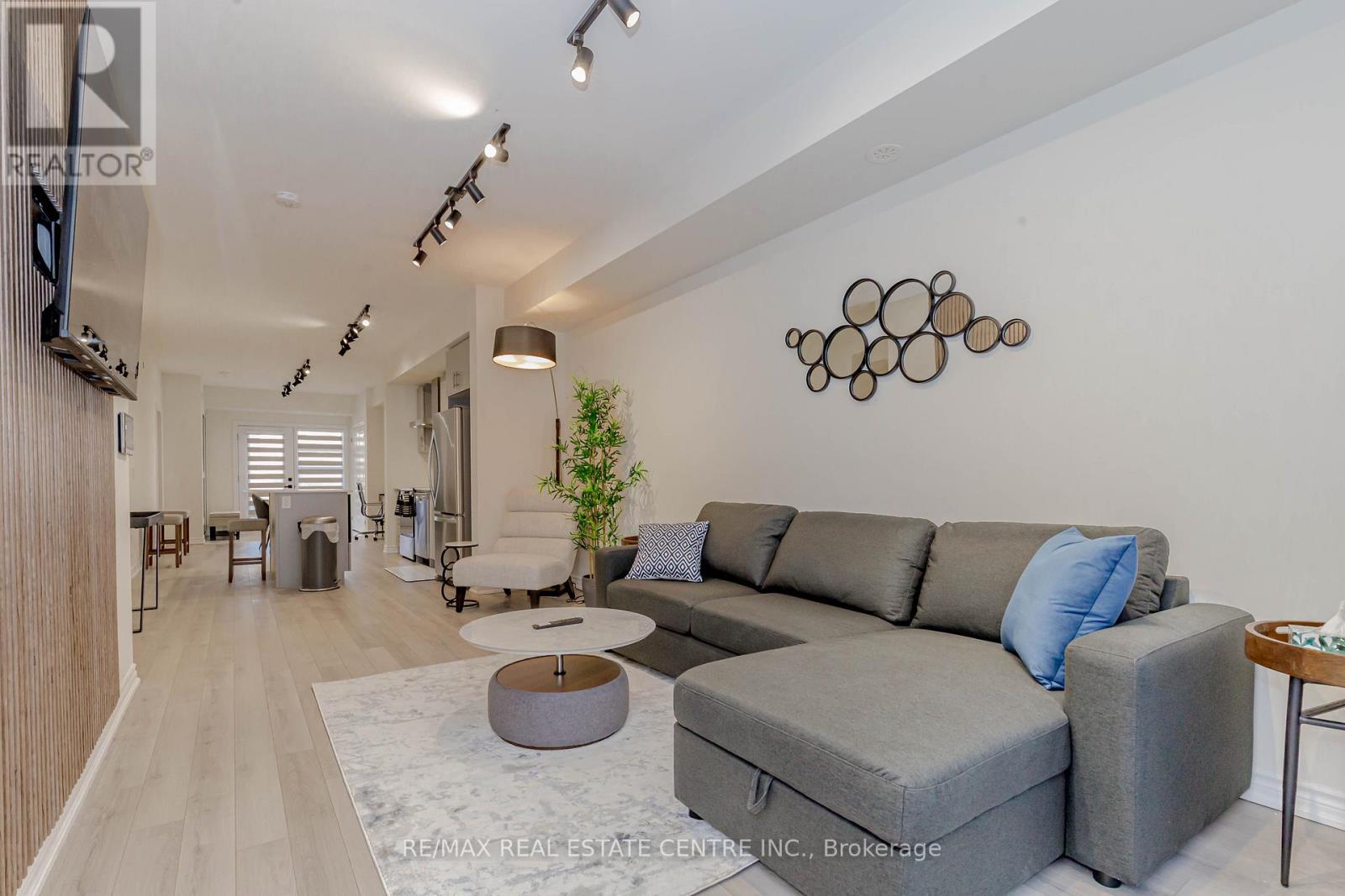 123 - 349 Wheat Boom Drive E, Oakville, Ontario  L6H 7X4 - Photo 6 - W12389793