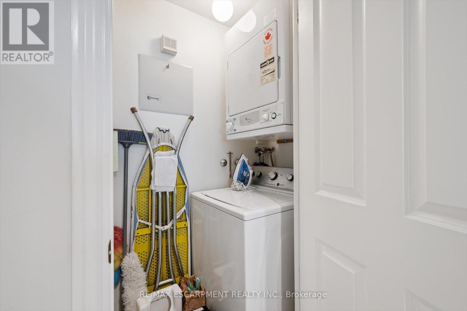 704 - 60 Old Mill Road, Oakville (Oo Old Oakville), Ontario  L6J 7V9 - Photo 23 - W12389794