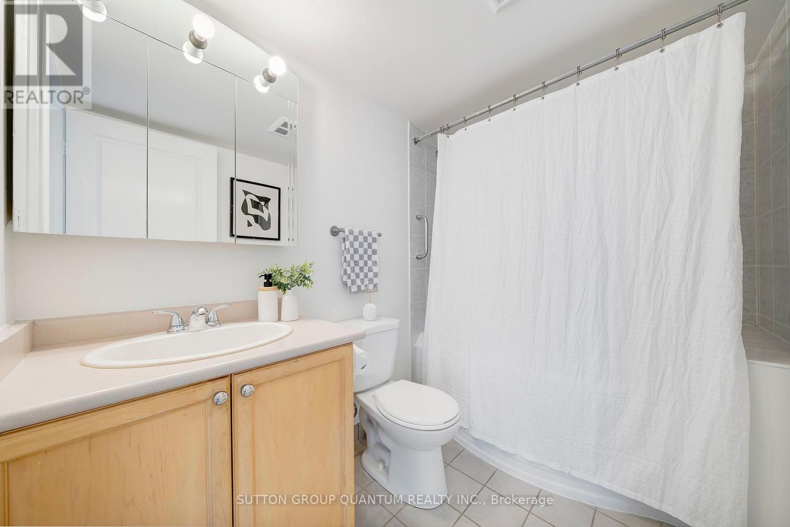 703 - 2585 Erin Centre Blvd. Boulevard, Mississauga (Central Erin Mills), Ontario  L5M 6Z7 - Photo 14 - W12389851