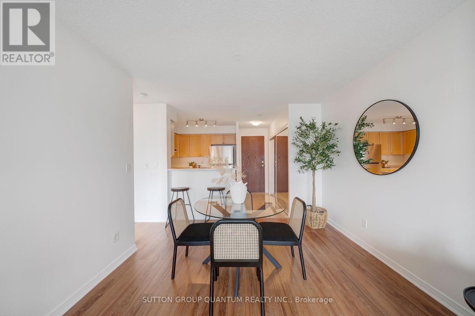 703 - 2585 Erin Centre Blvd. Boulevard, Mississauga (Central Erin Mills), Ontario  L5M 6Z7 - Photo 9 - W12389851