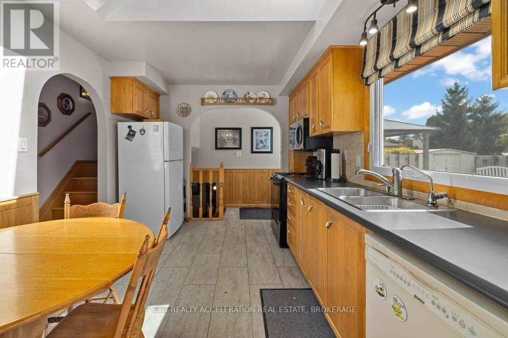 38 Thorncliffe Drive, Belleville, Ontario  K8P 4L4 - Photo 12 - X12389889