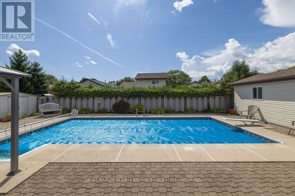 38 Thorncliffe Drive, Belleville, Ontario  K8P 4L4 - Photo 27 - X12389889