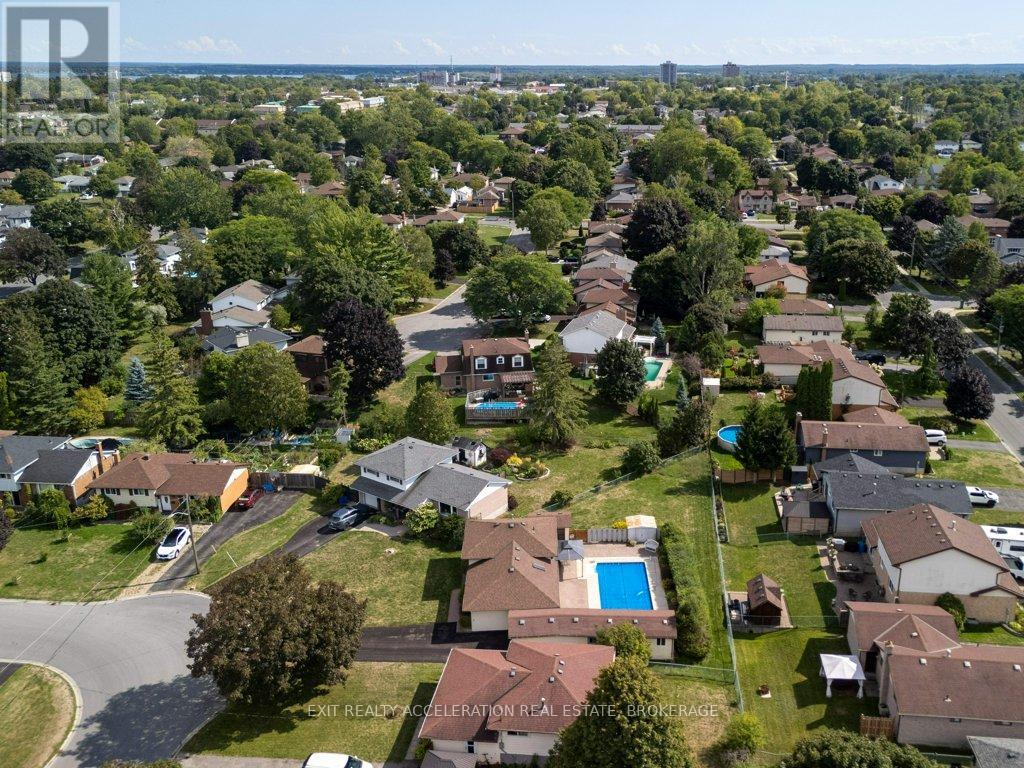 38 Thorncliffe Drive, Belleville, Ontario  K8P 4L4 - Photo 35 - X12389889