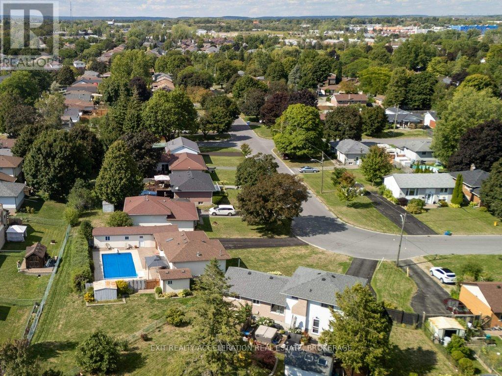 38 Thorncliffe Drive, Belleville, Ontario  K8P 4L4 - Photo 40 - X12389889